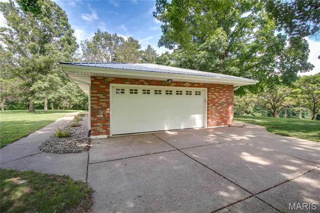 6155 Raymond Road Bunker Hill, IL 62014 - Photo 53 of 64