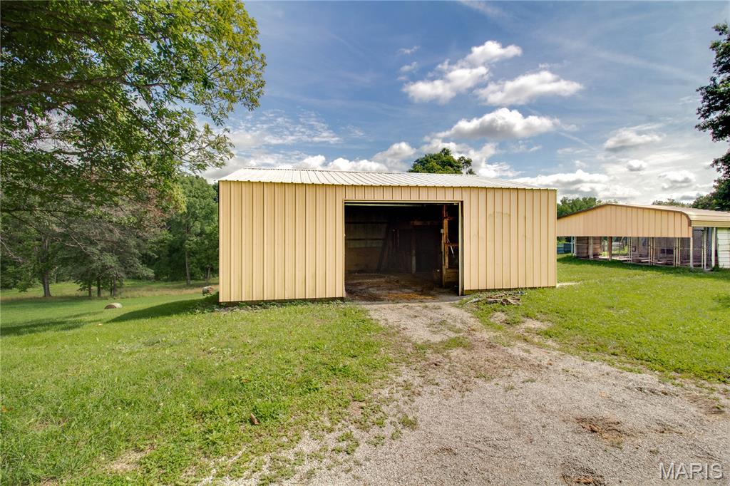 6155 Raymond Road Bunker Hill, IL 62014 - Photo 56 of 64