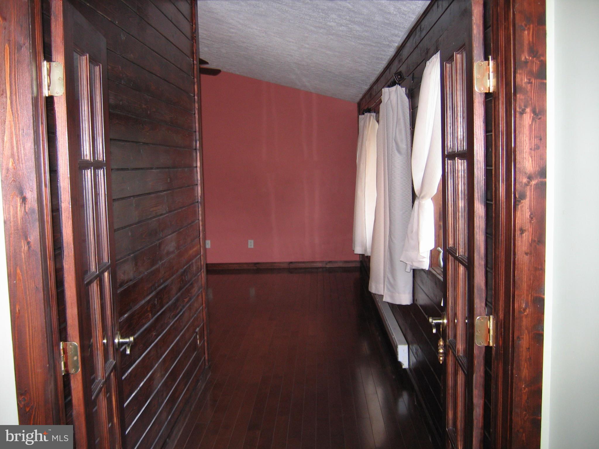 19010 Kerr Road Frostburg, MD 21532 - Photo 13 of 25 Bedroom (Master)
