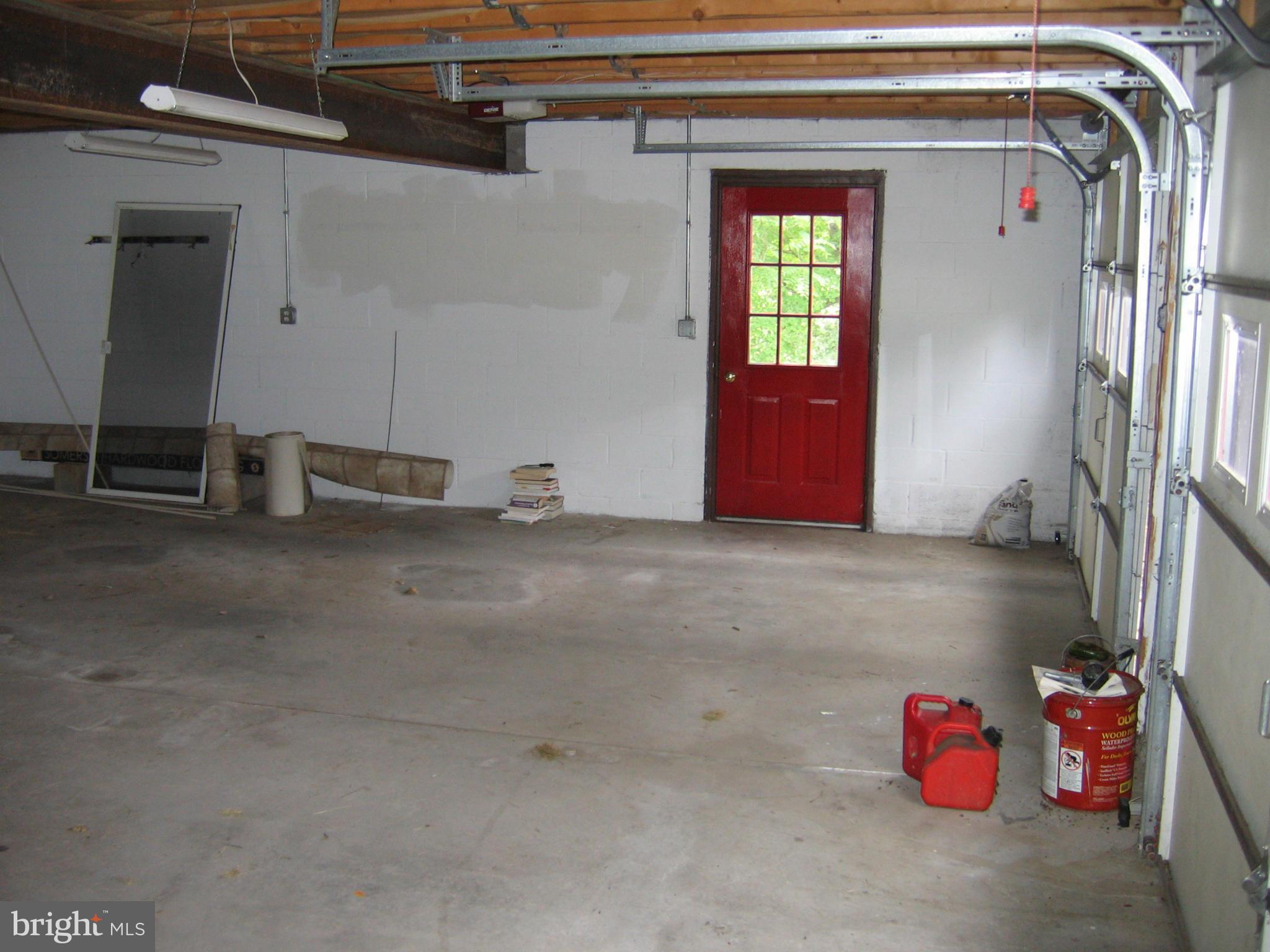 19010 Kerr Road Frostburg, MD 21532 - Photo 21 of 25 Interior (General)