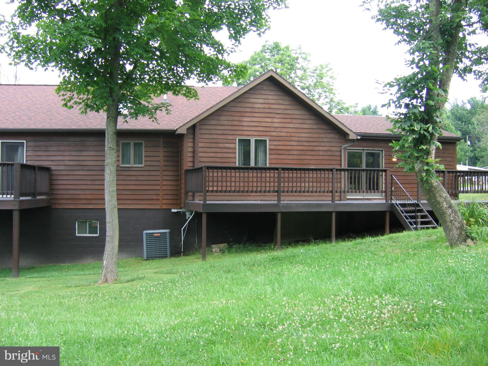 Exterior (Rear)