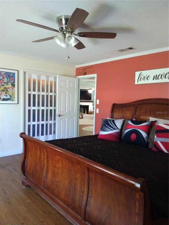 13 Gracie Road DeBary, FL 32713 - Photo 35 of 53 a living room with furniture