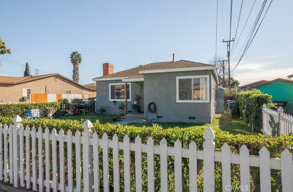 $1,100,000 | 7032 Somerset Boulevard, Paramount, CA 90723
