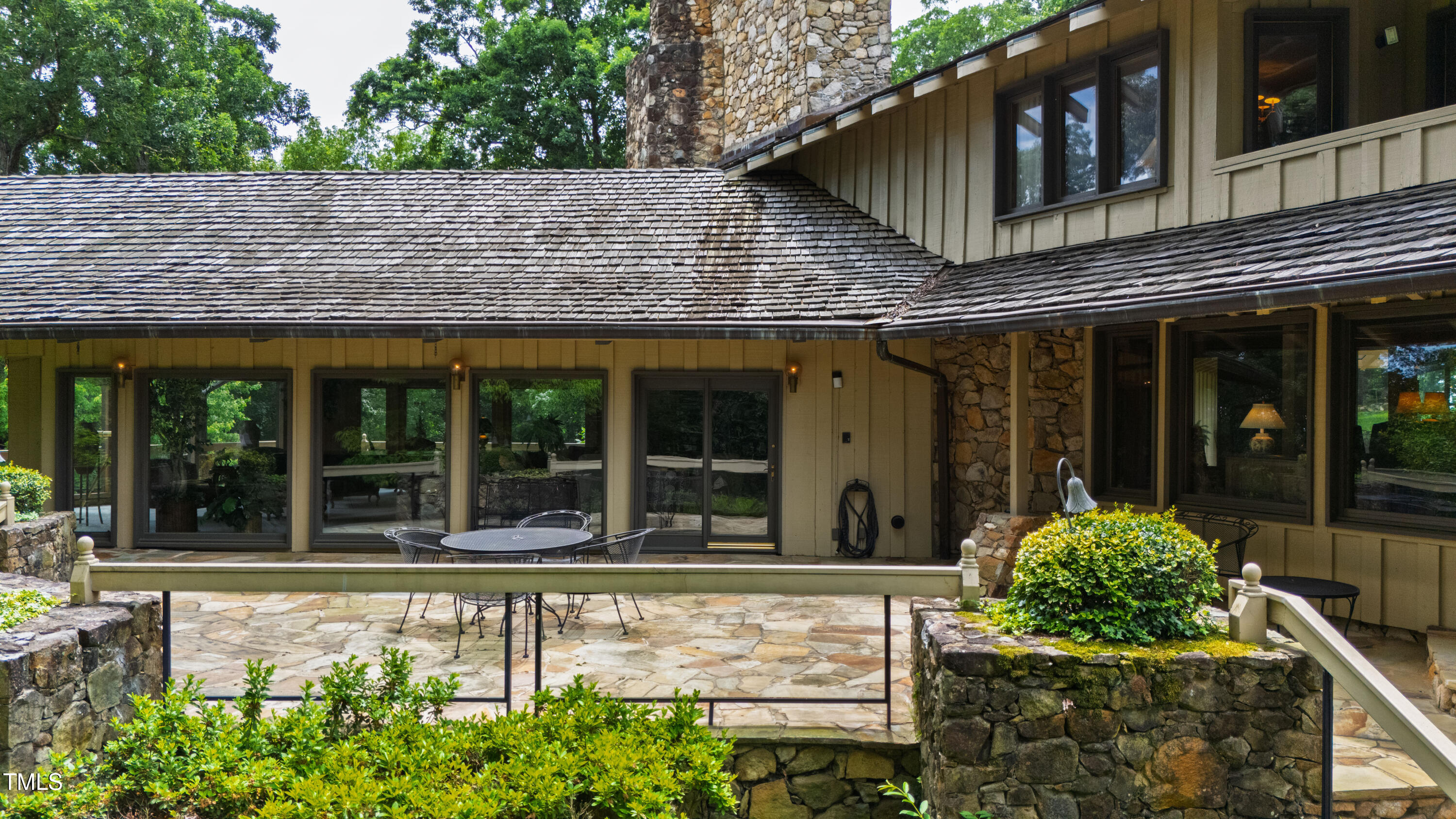 812 Kenmore Road Chapel Hill, NC 27514 - Photo 22 of 95 front view of a house with a large window