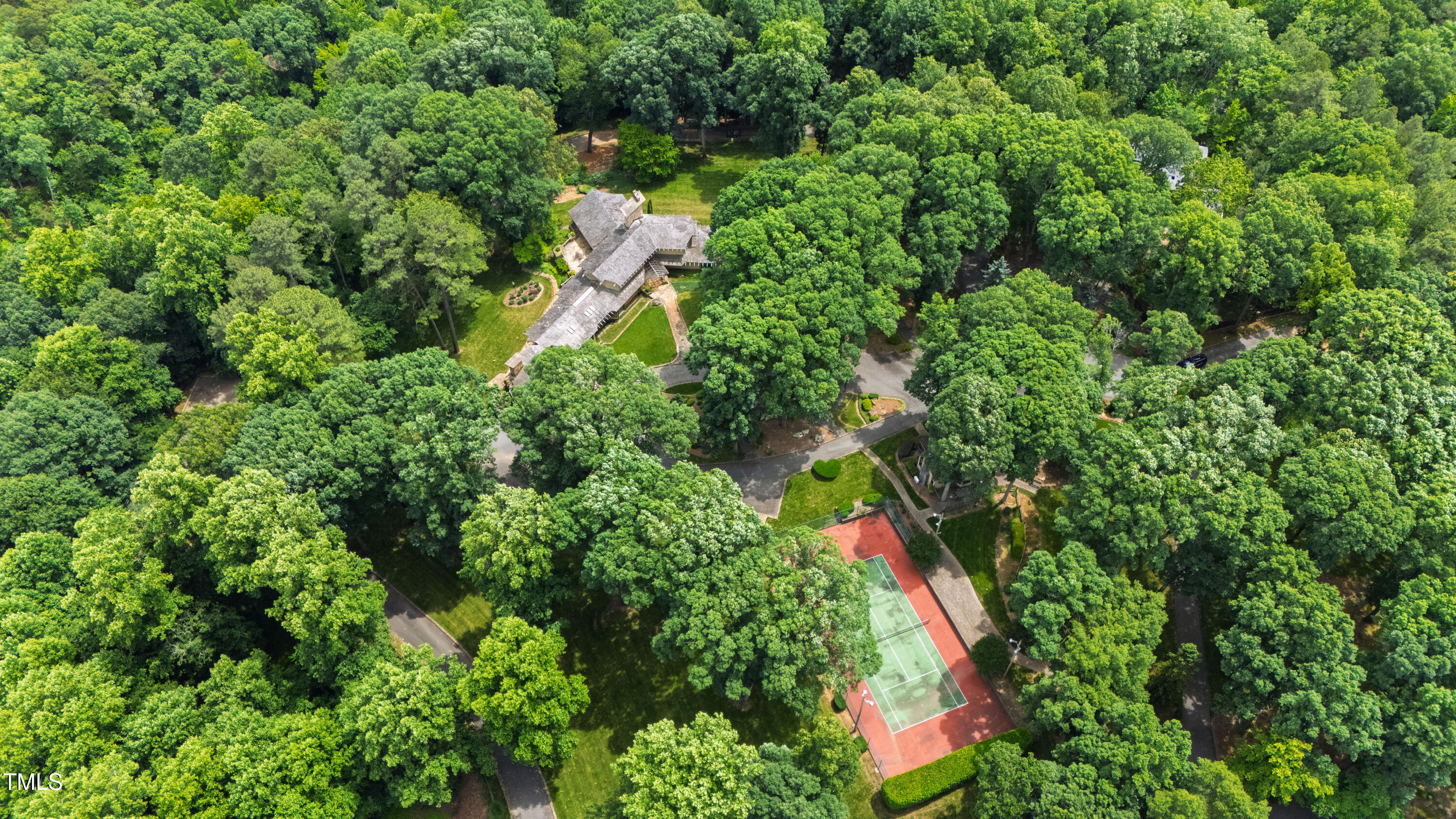 812 Kenmore Road Chapel Hill, NC 27514 - Photo 3 of 95 an aerial view of house with yard