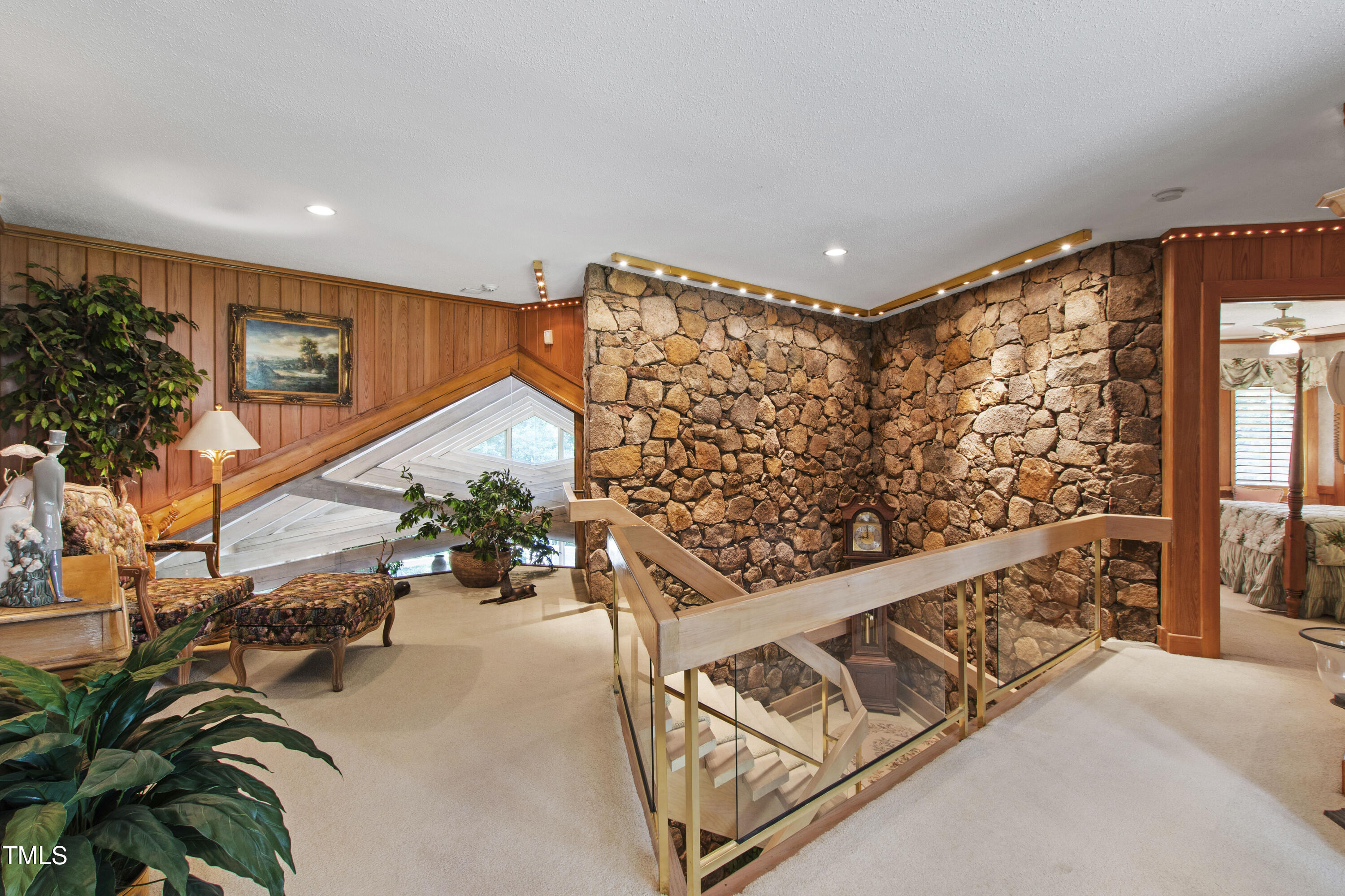 812 Kenmore Road Chapel Hill, NC 27514 - Photo 4 of 95 a view of entryway