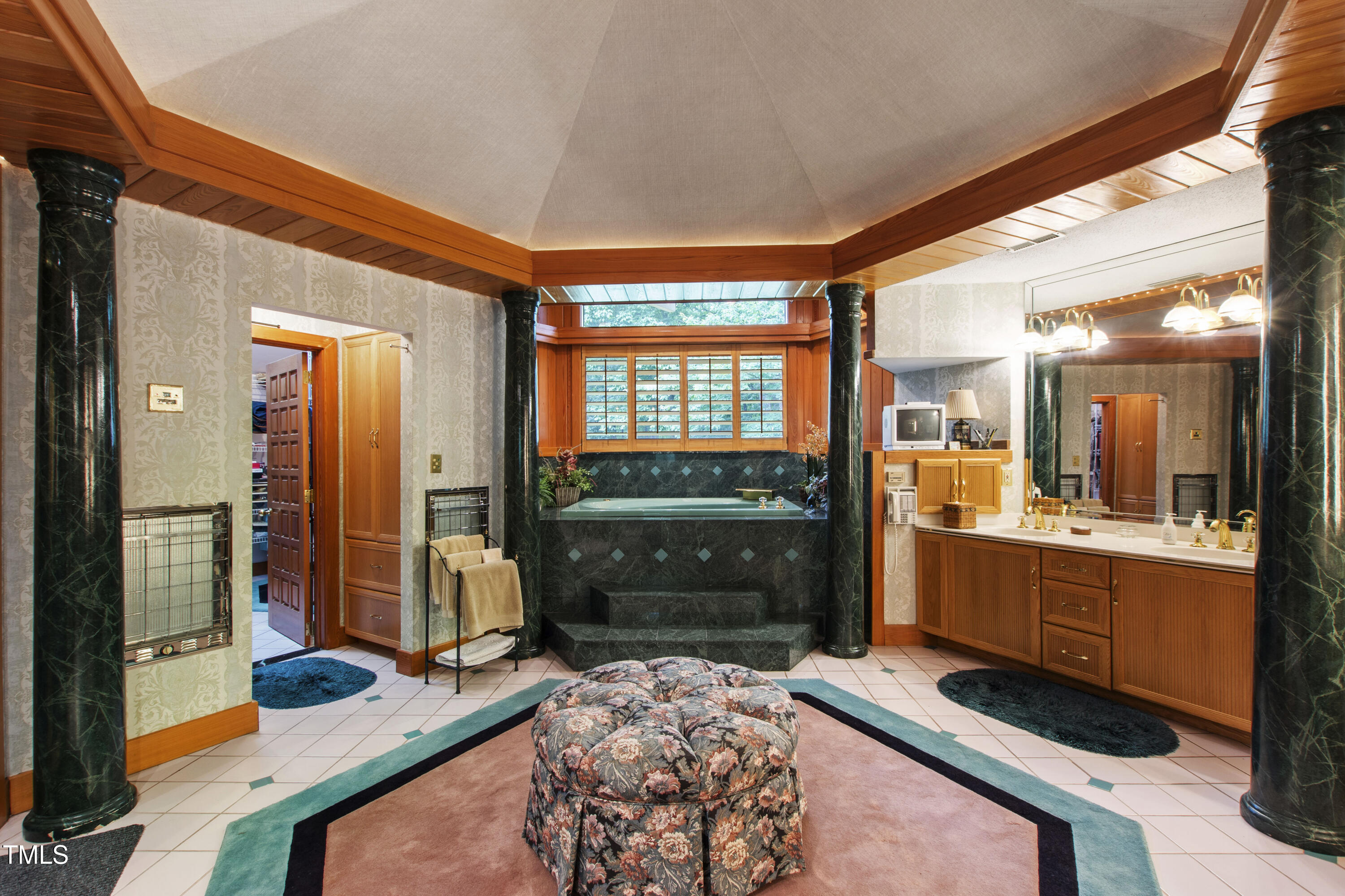 812 Kenmore Road Chapel Hill, NC 27514 - Photo 47 of 95 812 (46)