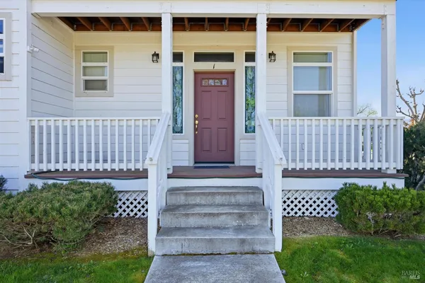 $1,290,000 | 15801 Wardlaw Street, Unit 1, Middletown, CA 95461