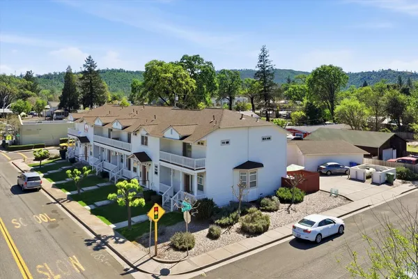 $1,290,000 | 15801 Wardlaw Street, Unit 1, Middletown, CA 95461