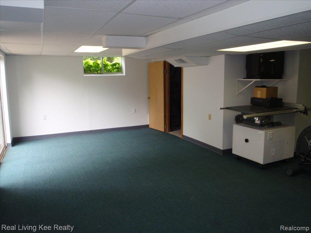 496 Sarsfield Drive Rochester, MI 48307 - Photo 11 of 17 Large Basement