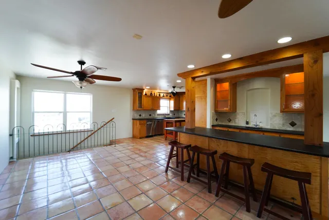 $589,000 | 557 Pompano Street, Hitchcock, TX 77563