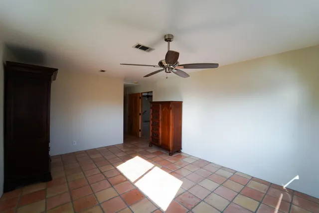 $589,000 | 557 Pompano Street, Hitchcock, TX 77563