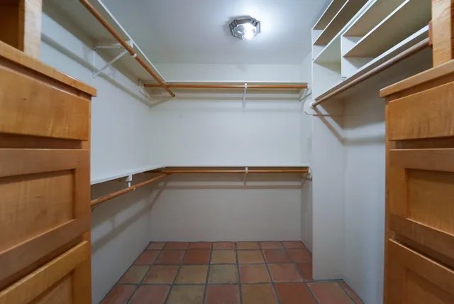 $589,000 | 557 Pompano Street, Hitchcock, TX 77563