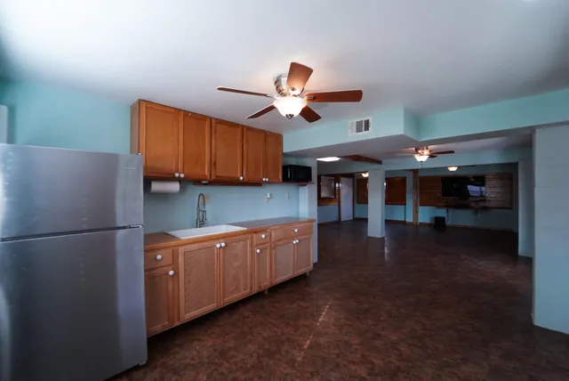 $589,000 | 557 Pompano Street, Hitchcock, TX 77563