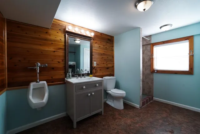 $589,000 | 557 Pompano Street, Hitchcock, TX 77563