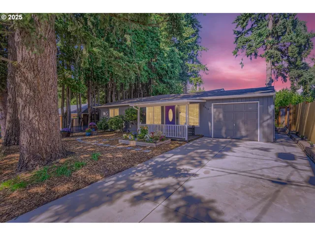 $525,000 | 3419 Southeast Kingsley Road, Milwaukie, OR 97267