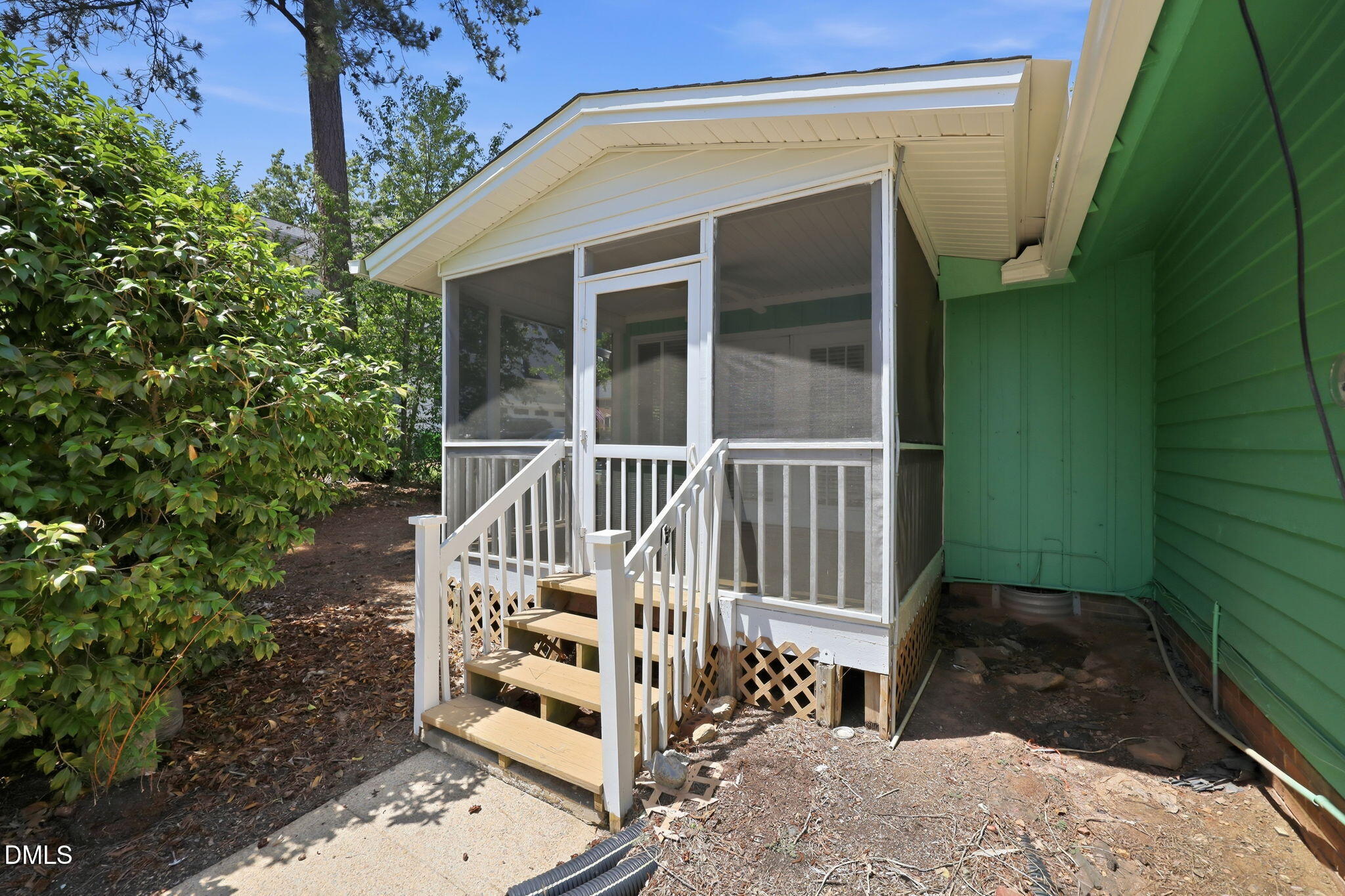 8225 Running Cedar Trail Raleigh, NC 27615 - Photo 32 of 43