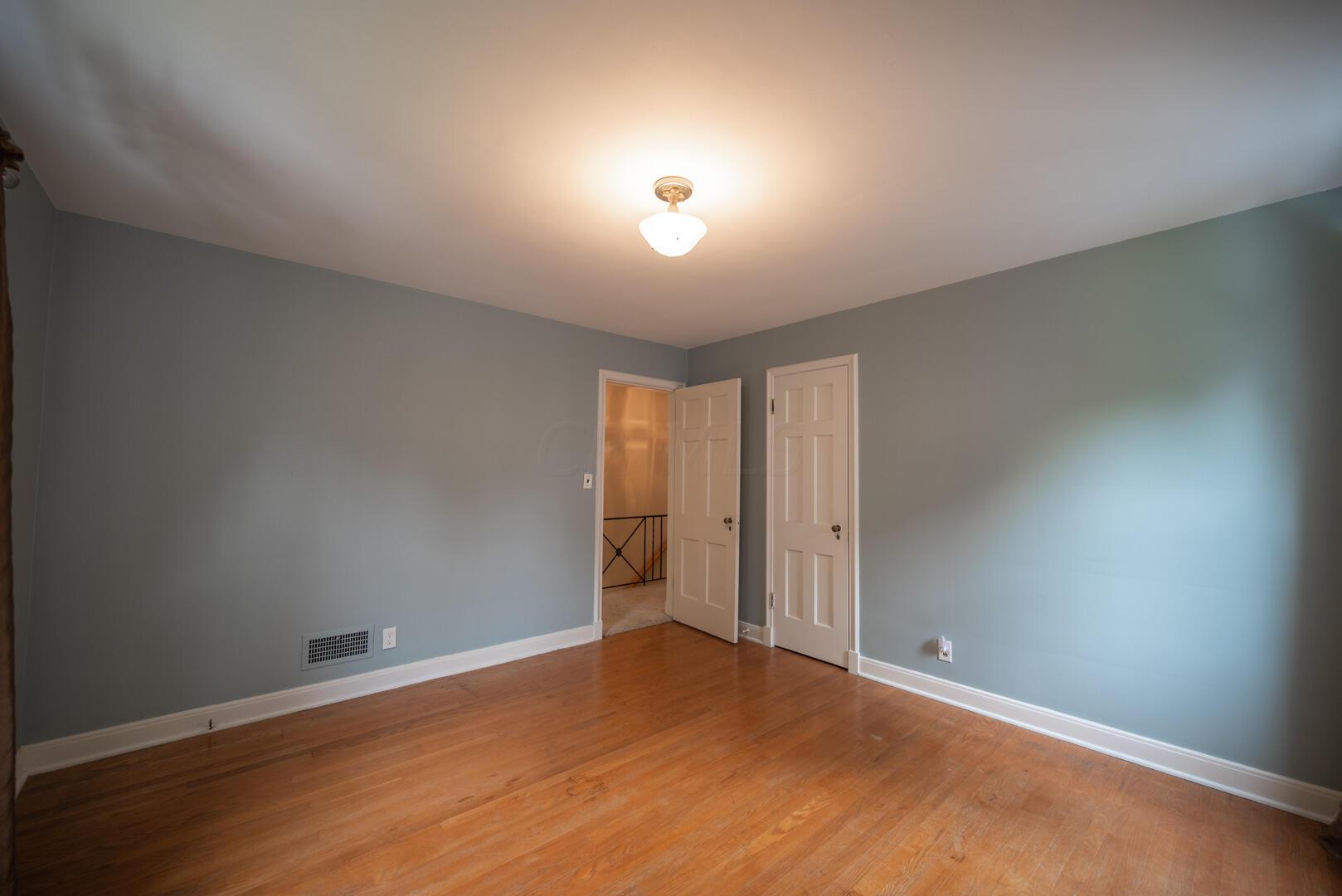 415 Brevoort Road Columbus, OH 43214 - Photo 31 of 49 415 Brevoort Rd - 31