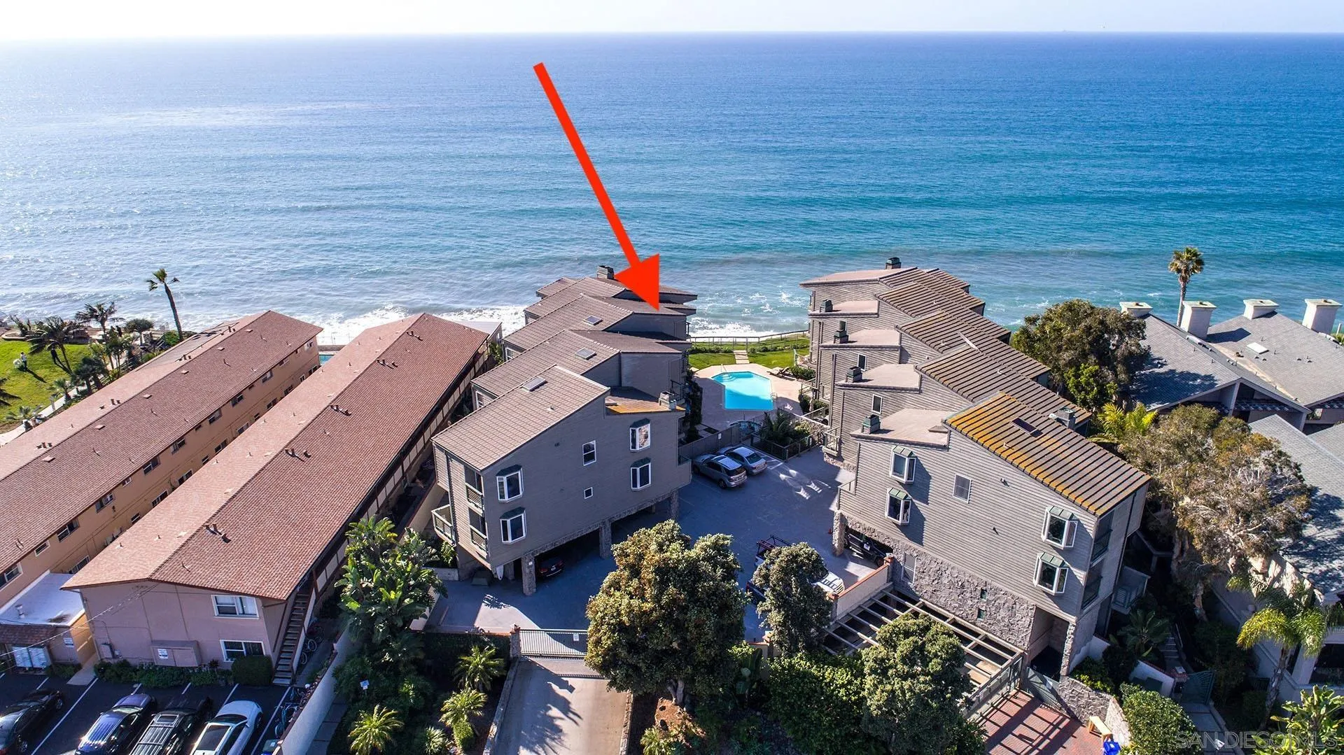 940 Sealane Drive, Unit 5 Encinitas, CA 92024 - Photo 32 of 48 a aerial view of a house with a terrace