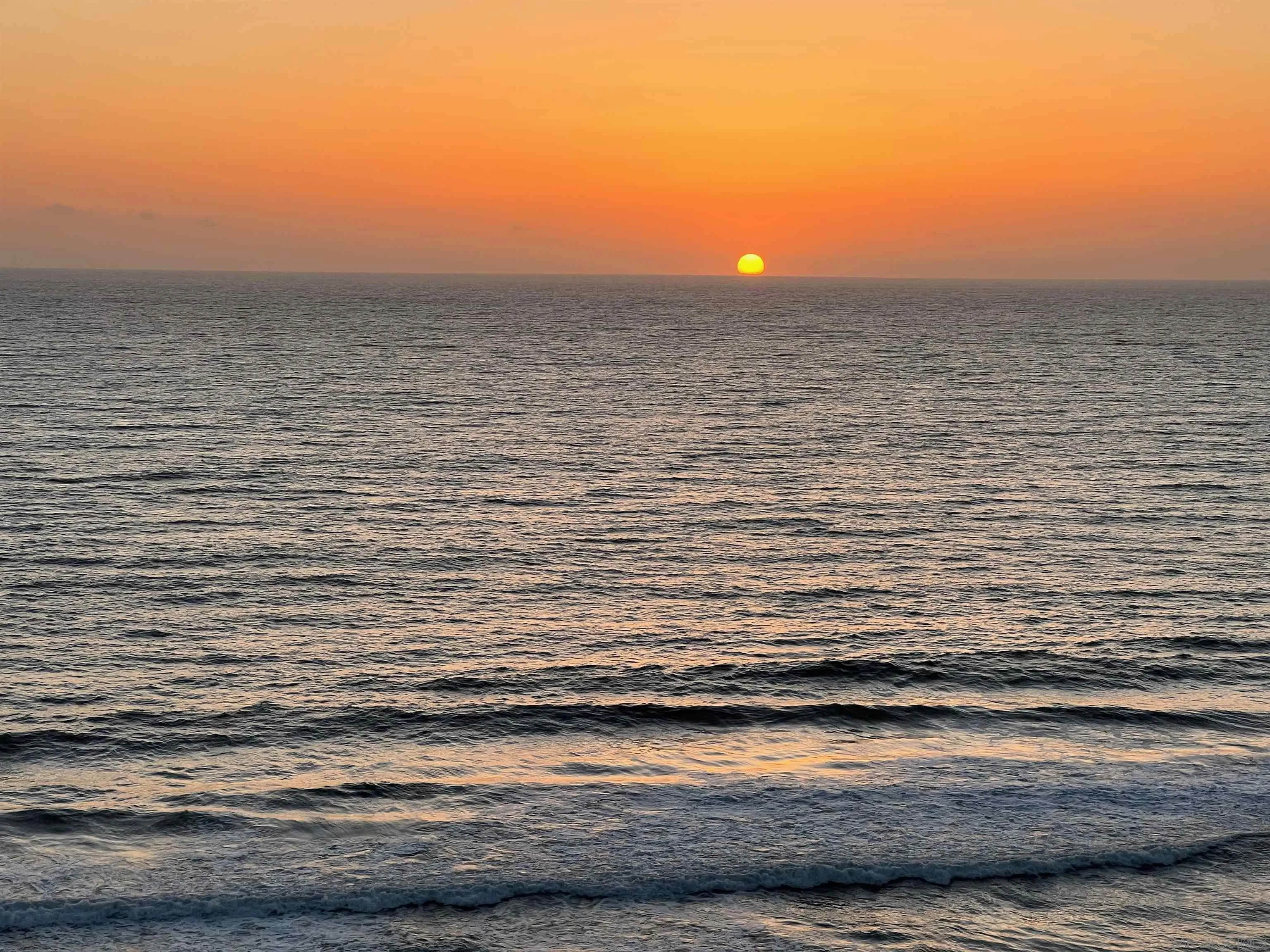940 Sealane Drive, Unit 5 Encinitas, CA 92024 - Photo 35 of 48 a view of a terrace