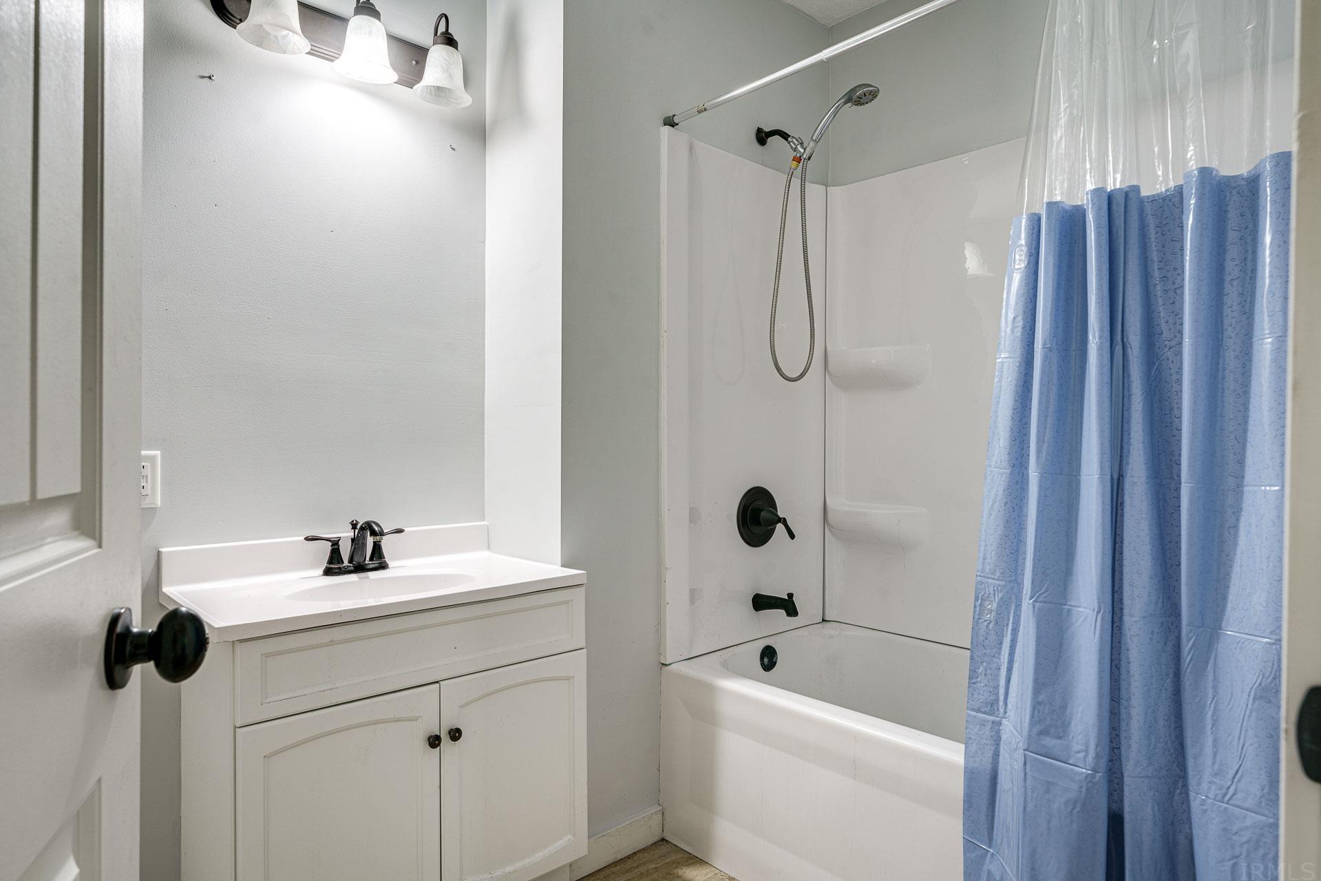 52114 Grape Road Granger, IN 46530 - Photo 7 of 18 Gallery Image 7