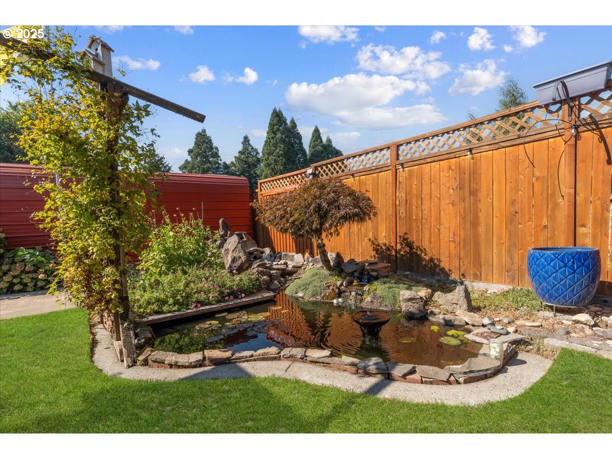 3667 Southwest 2nd Street Gresham, OR 97030 - Photo 12 of 46