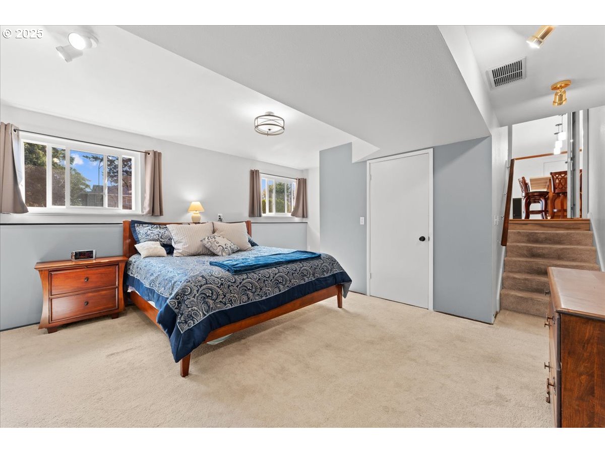 3667 Southwest 2nd Street Gresham, OR 97030 - Photo 26 of 46