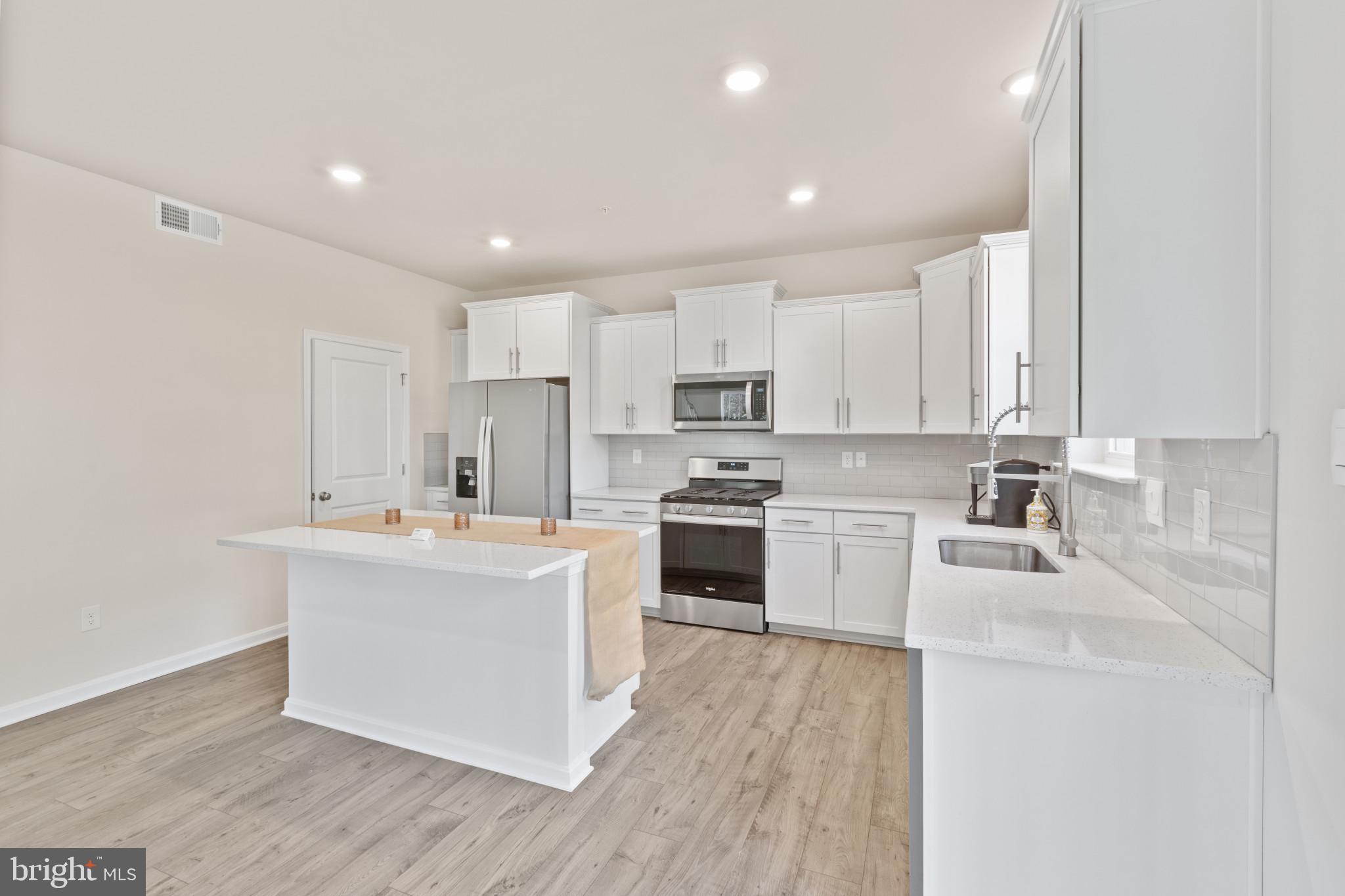 3706 Devonann Lane Edgewater, MD 21037 - Photo 6 of 32