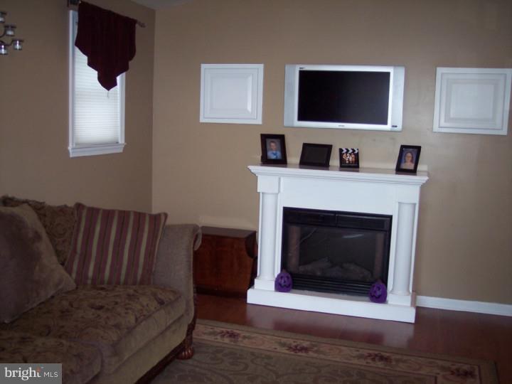 2025 Clover Mill Road Quakertown, PA 18951 - Photo 12 of 25 Family Room