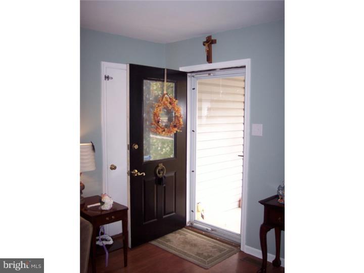 2025 Clover Mill Road Quakertown, PA 18951 - Photo 4 of 25 Foyer