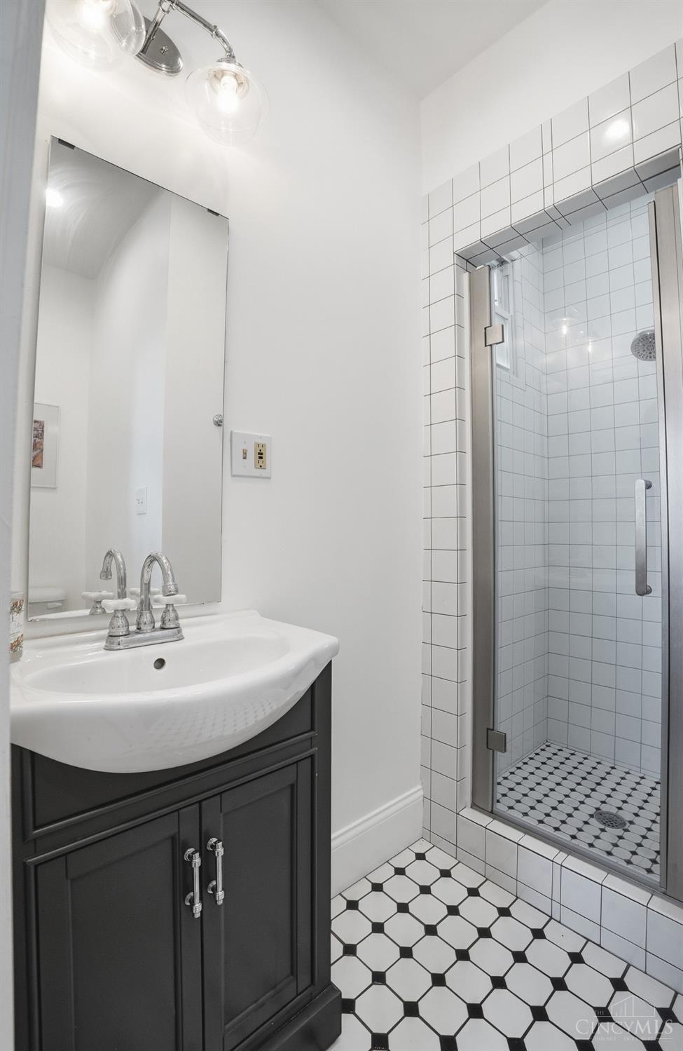 506 Boal Street Cincinnati, OH 45202 - Photo 45 of 69