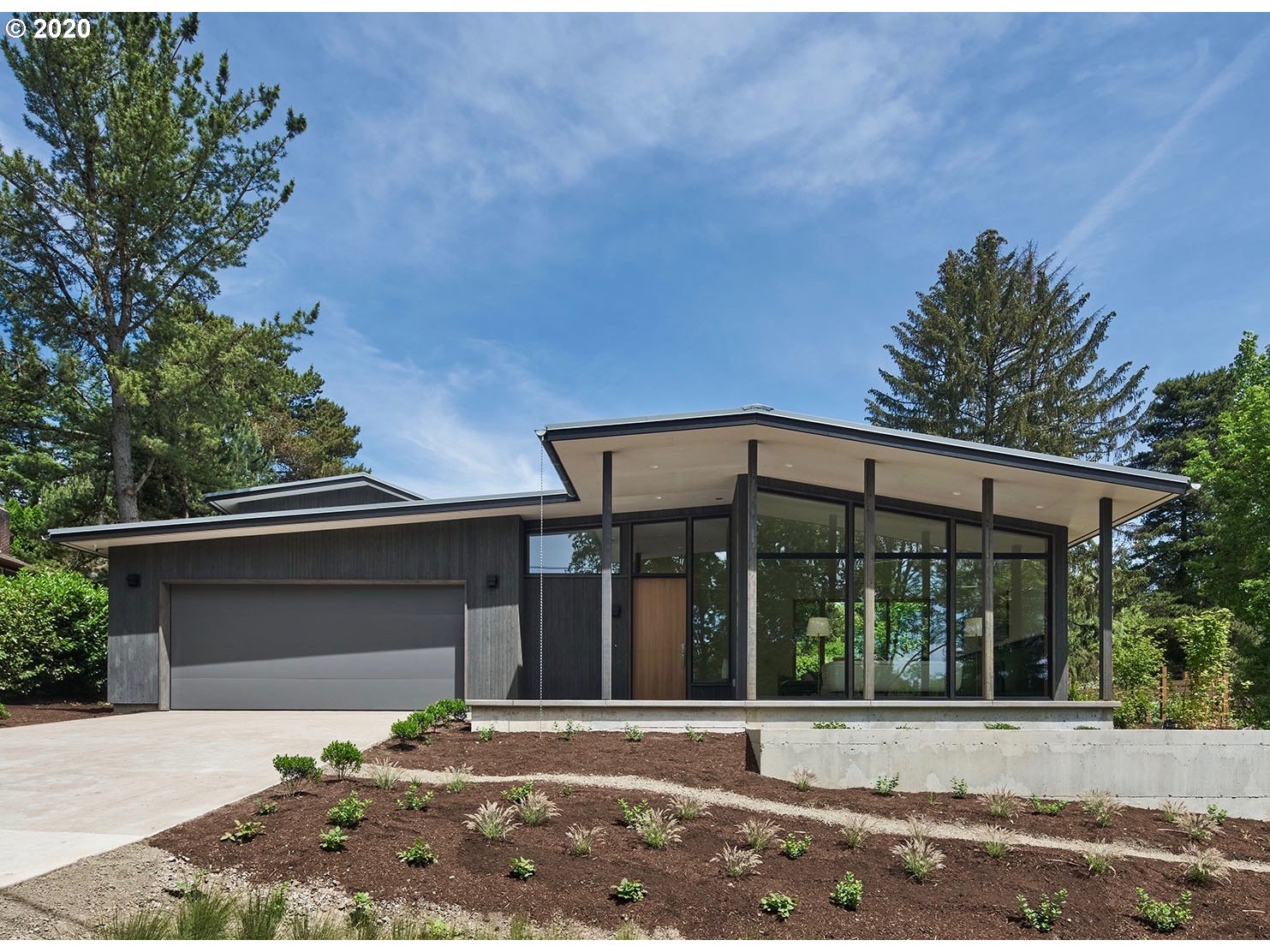 6253 Southwest Hamilton Way Portland, OR 97221 - Photo 1 of 28 Gallery Image 1