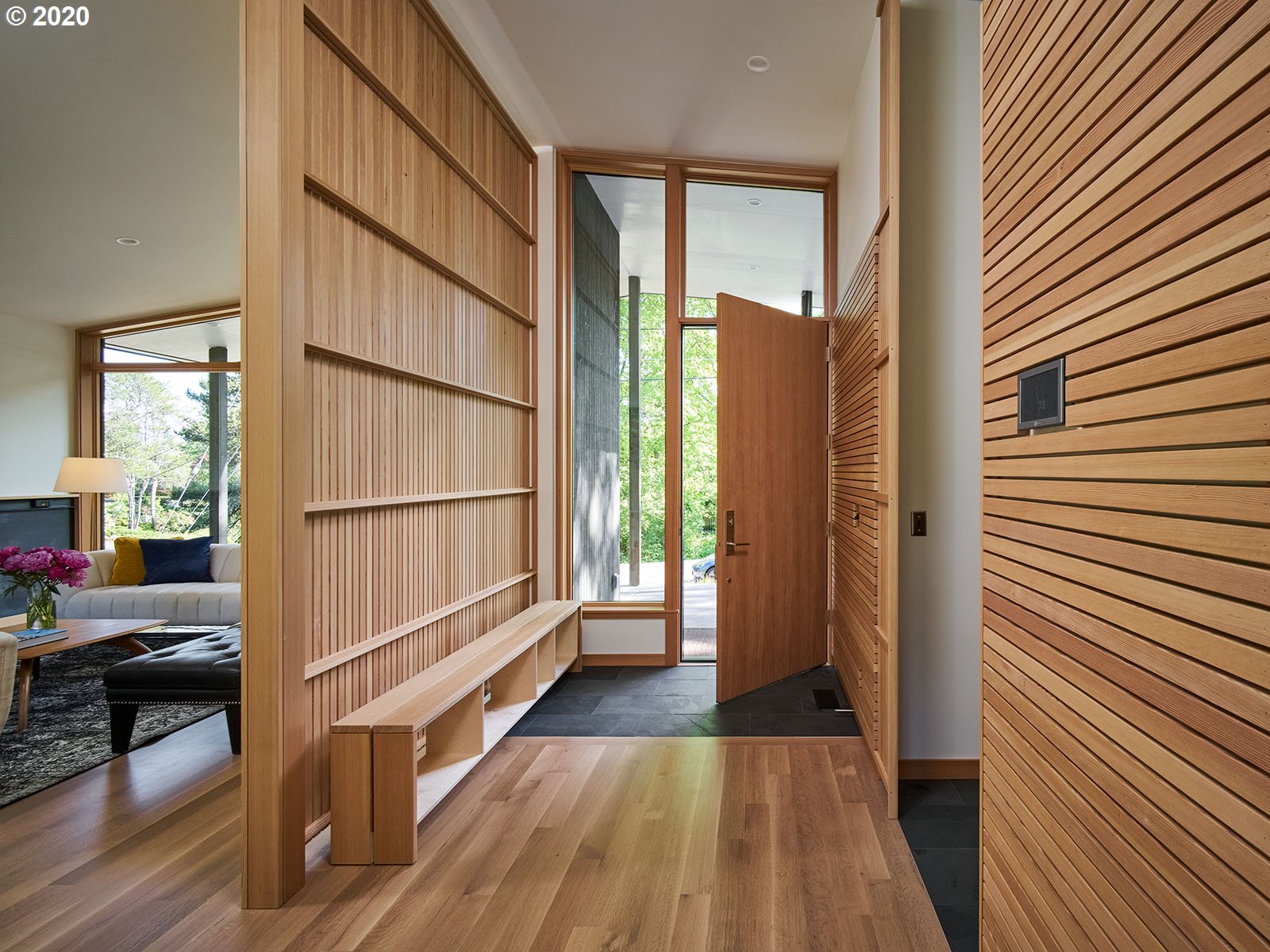 6253 Southwest Hamilton Way Portland, OR 97221 - Photo 2 of 28 Gallery Image 2