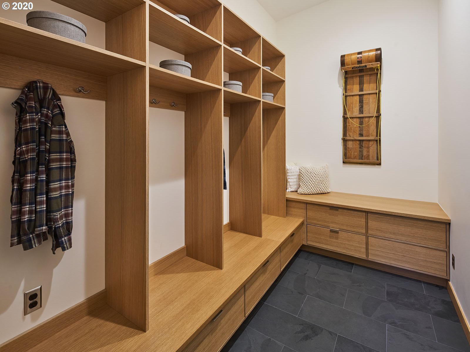 6253 Southwest Hamilton Way Portland, OR 97221 - Photo 27 of 28 Gallery Image 27