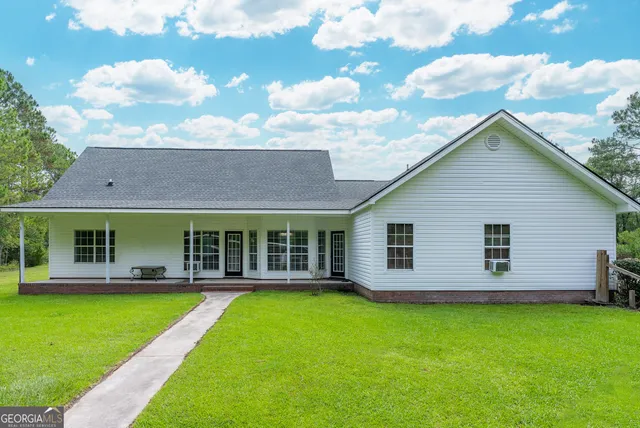 $364,000 | 400 Smith Road, Waycross, GA 31503