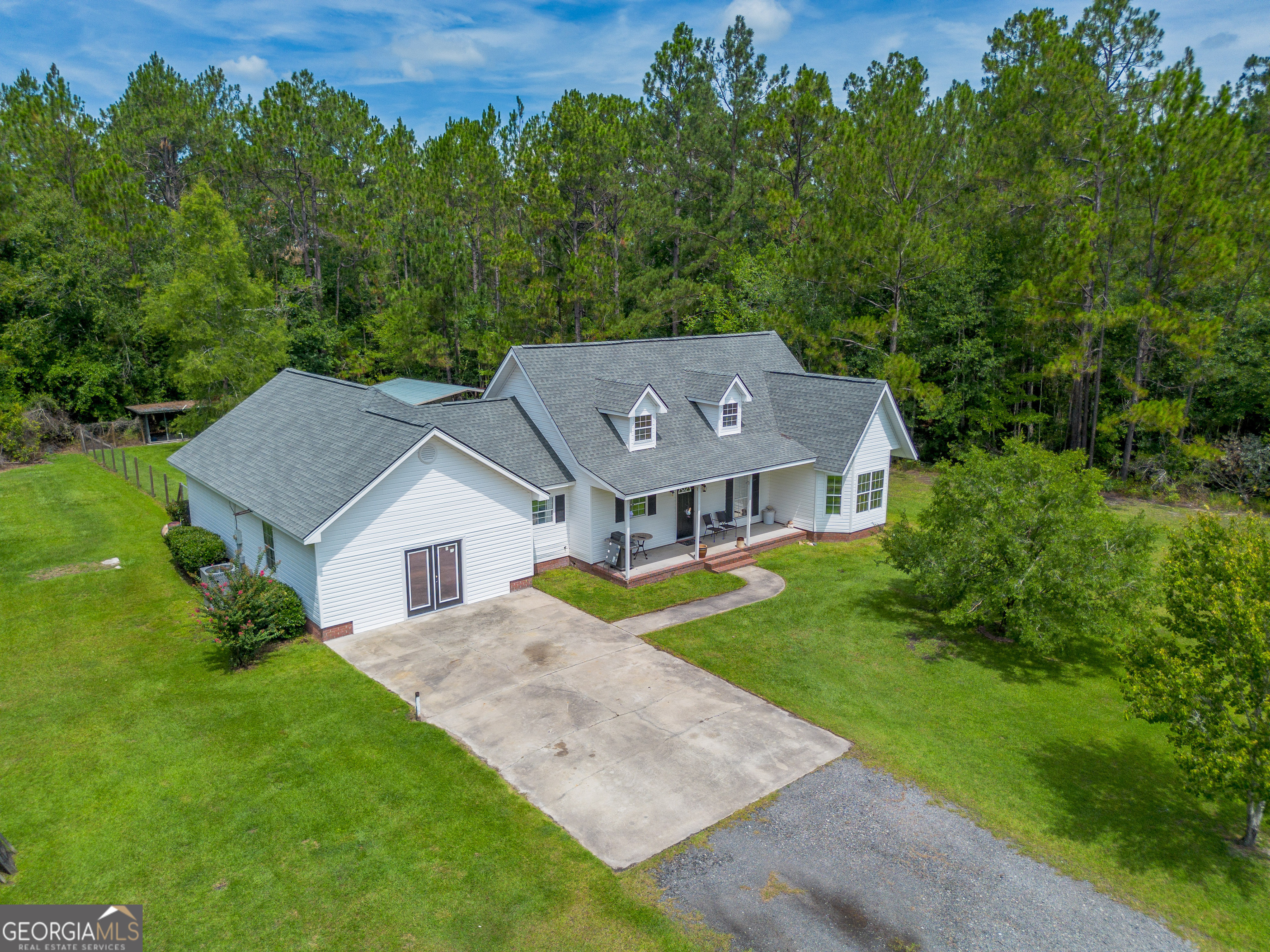 400 Smith Road Waycross, GA 31503 - Photo 7 of 25 an aerial view of a house