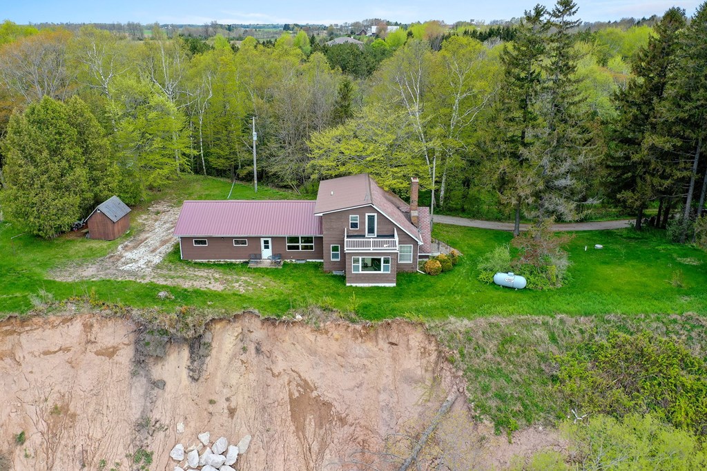 2890 North Lakeshore Road Kewaunee, WI 54216 - Photo 28 of 39