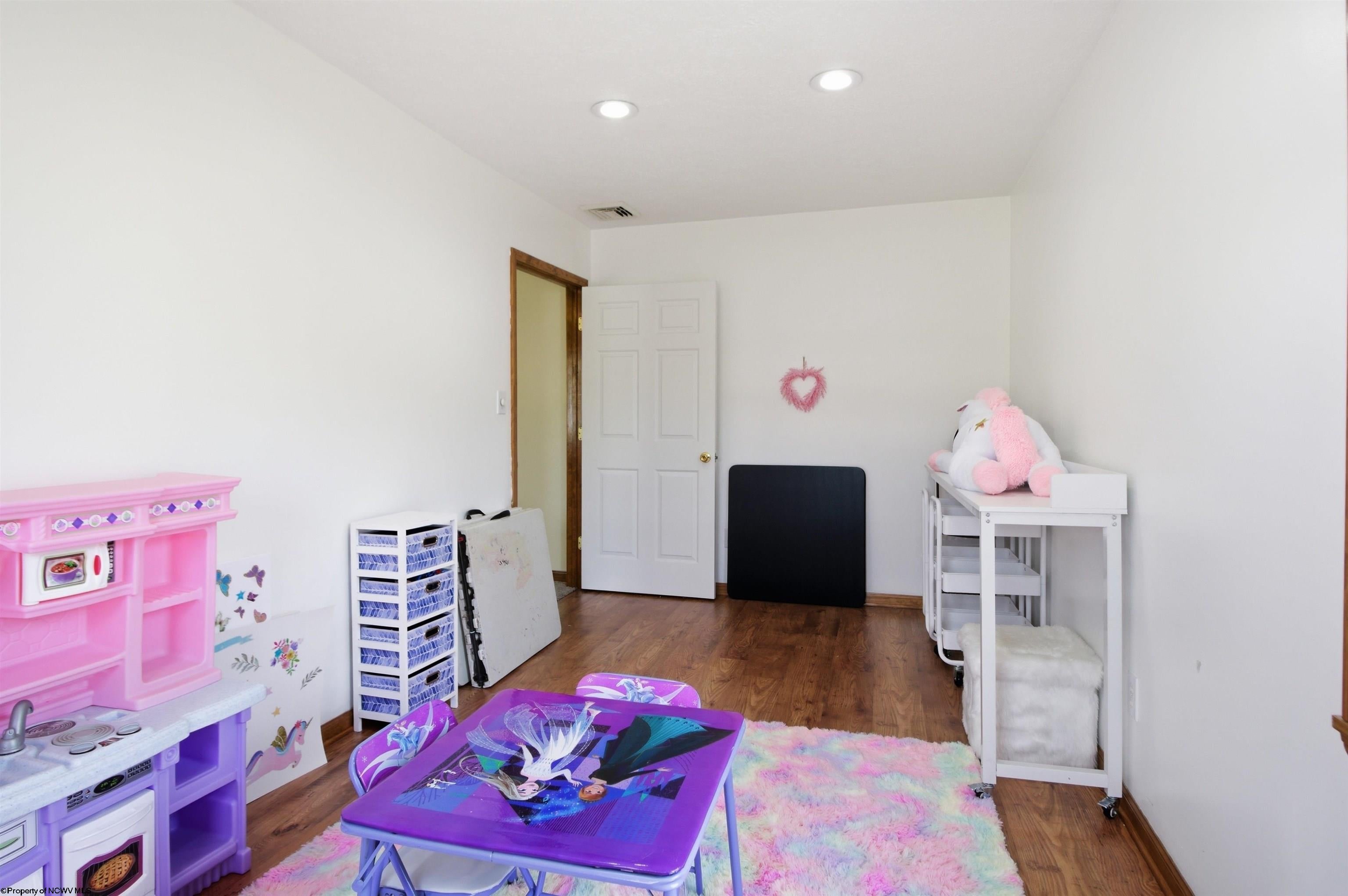 1700 Pleasant Valley Road Fairmont, WV 26554 - Photo 22 of 43 Gallery Image 22