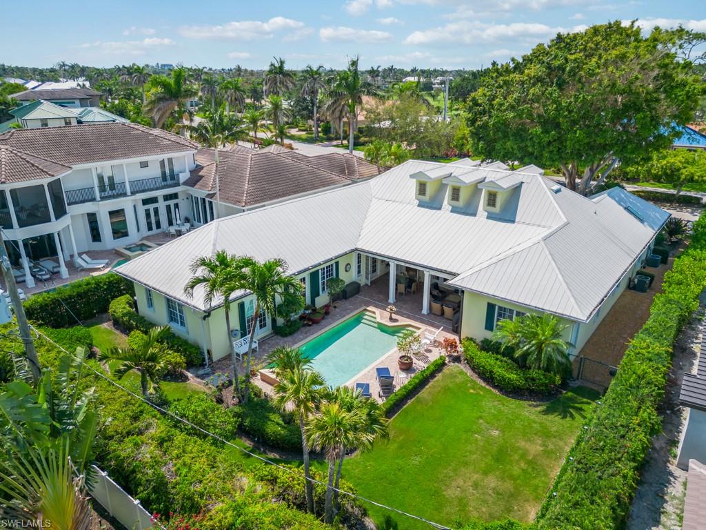 505 Harbour Drive Naples, FL 34103 - Photo 32 of 37 an aerial view of a house with a garden