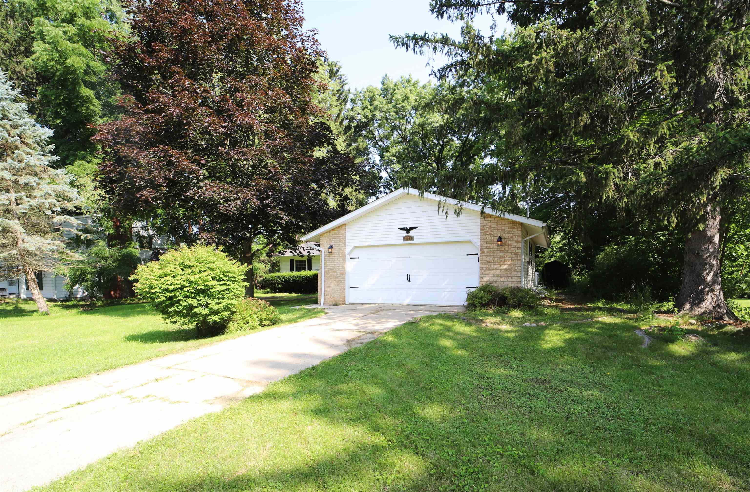 9272 Carpenter Road Flushing, MI 48433 - Photo 21 of 28 50115935-20.JPG