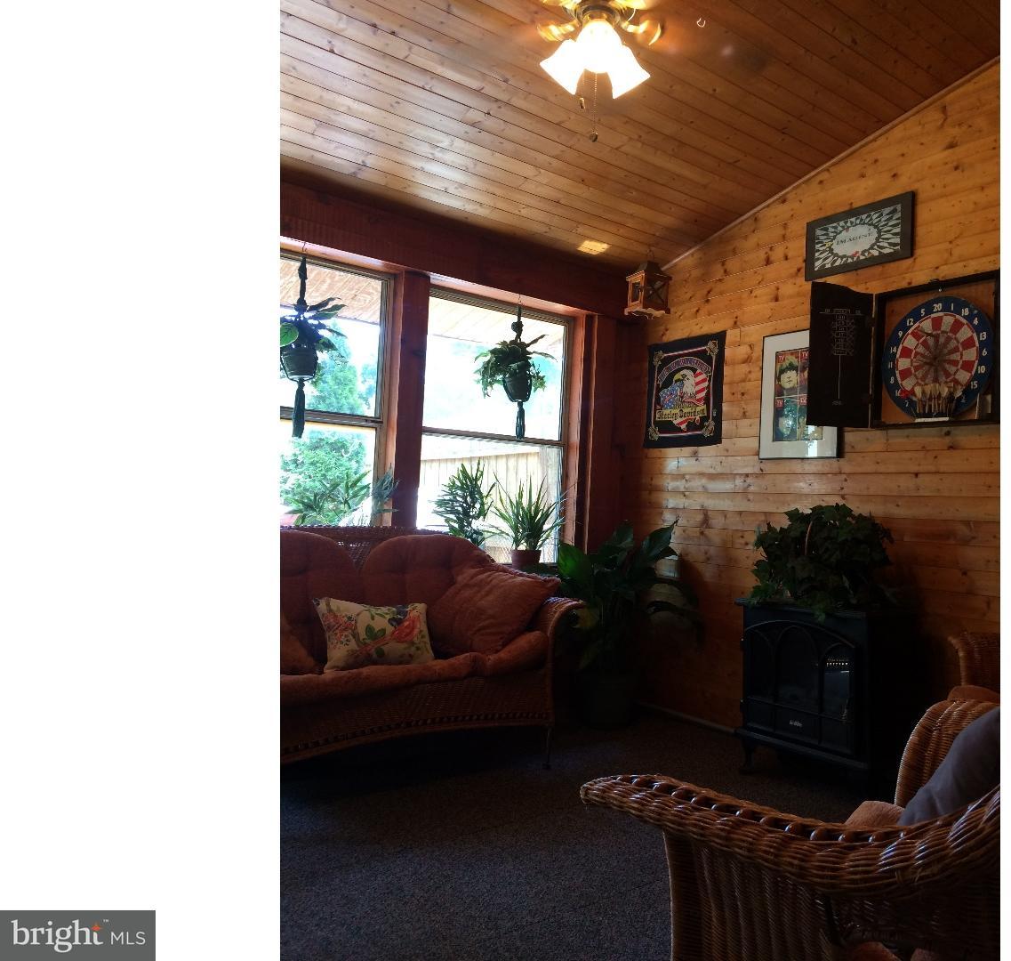 155 Ridgefield Road Philadelphia, PA 19154 - Photo 19 of 23 Sun Room