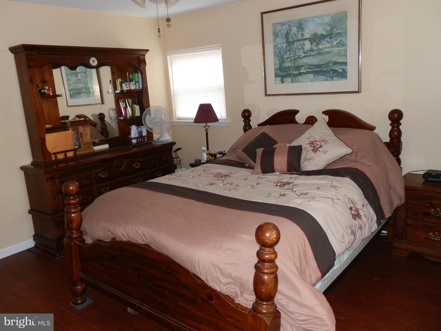 155 Ridgefield Road Philadelphia, PA 19154 - Photo 9 of 23 Master Bedroom