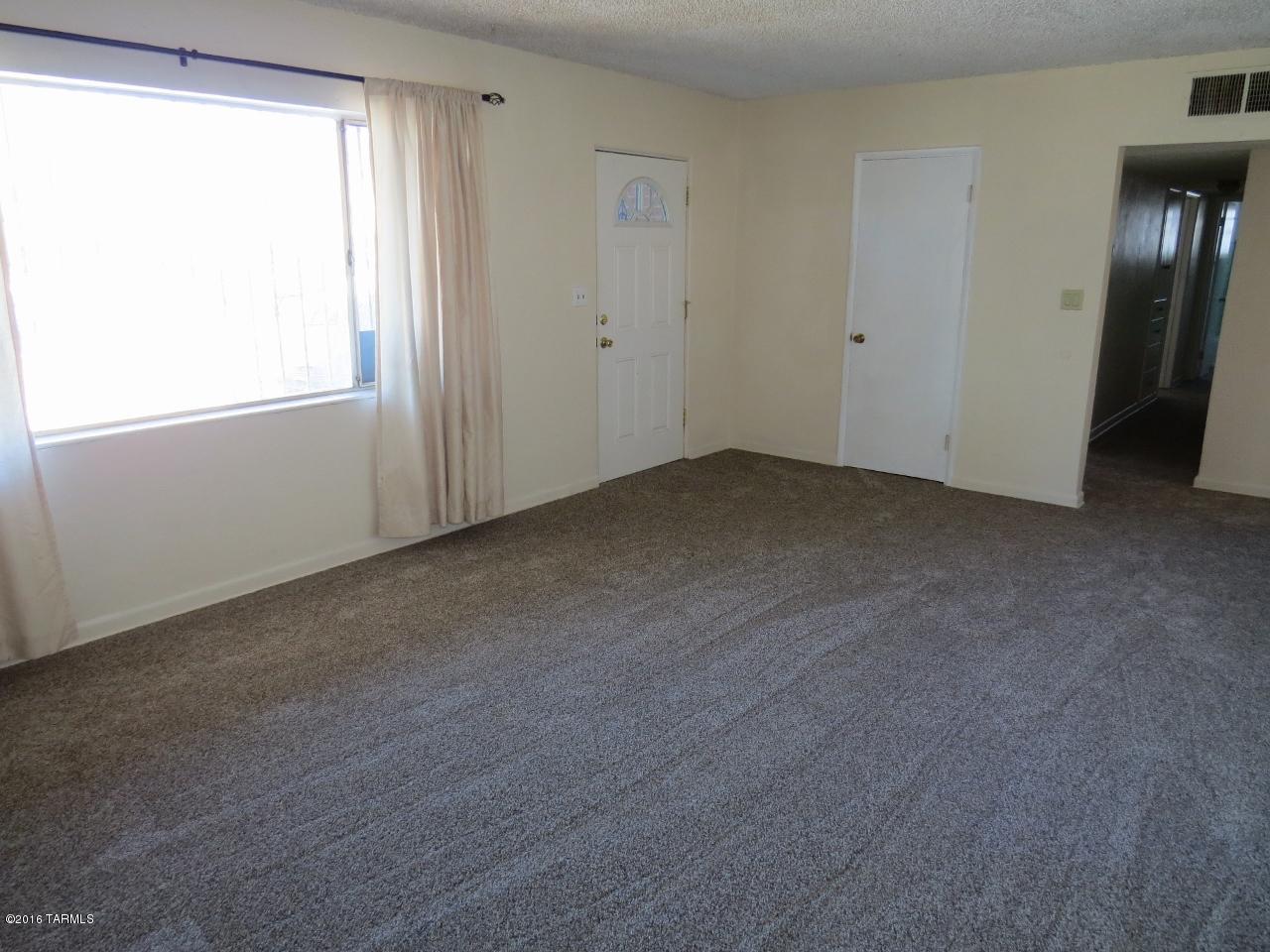 1102 East Fort Lowell Road Tucson, AZ 85719 - Photo 4 of 16