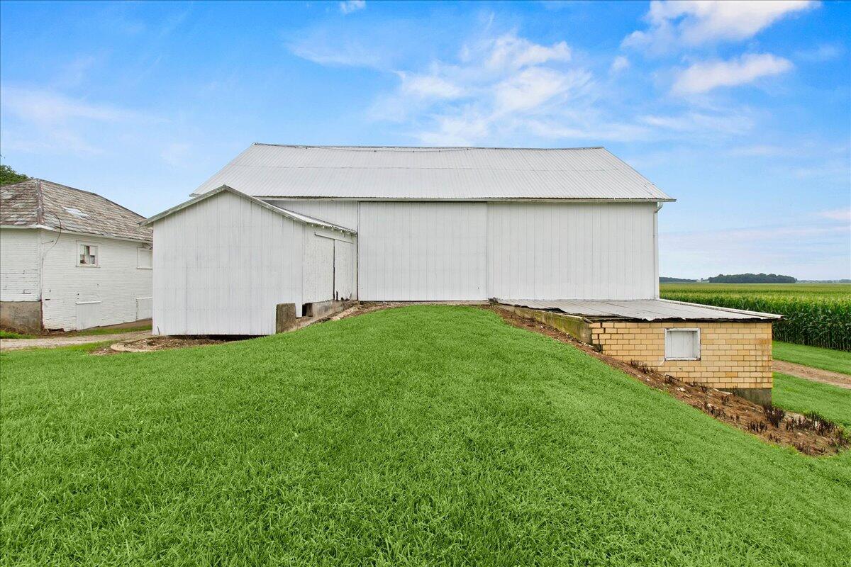 7650 Calland Road West Liberty, OH 43357 - Photo 3 of 67