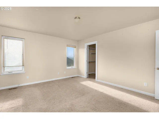 a view of an empty room with window