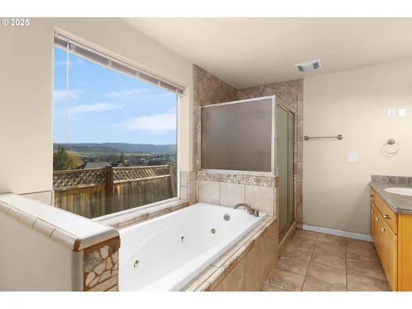 $390,000 | 4467 Melody Lane, Roseburg, OR 97471