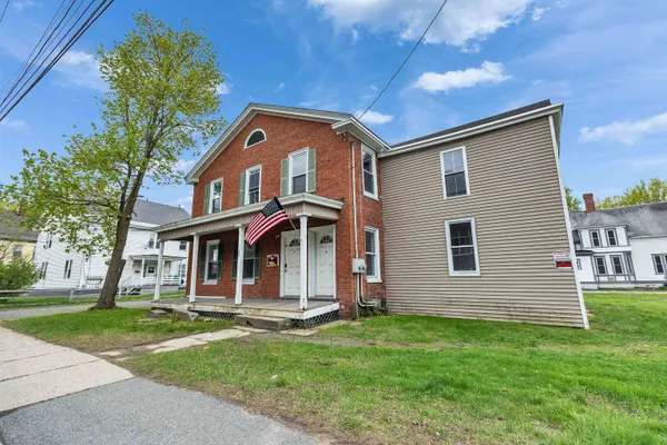 $2,000 | 28 Summer Street, Unit 4, Claremont, NH 03743