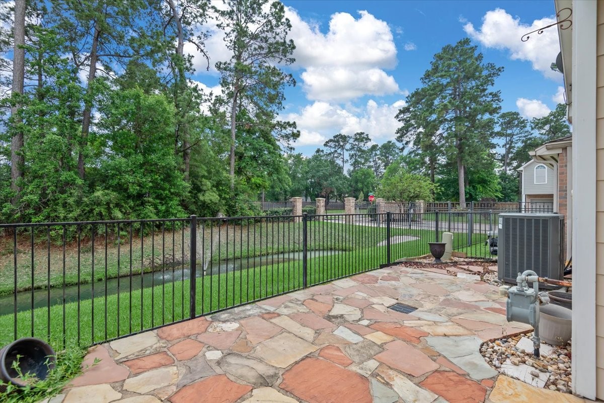 2919 Crescent Star Road Spring, TX 77388 - Photo 31 of 39 back patio has flagstone for low maintenance.