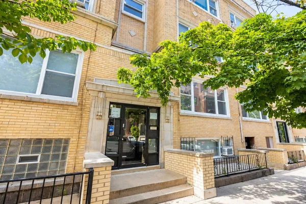 $2,750 | 446 West Arlington Place, Unit 3, Chicago, IL 60614