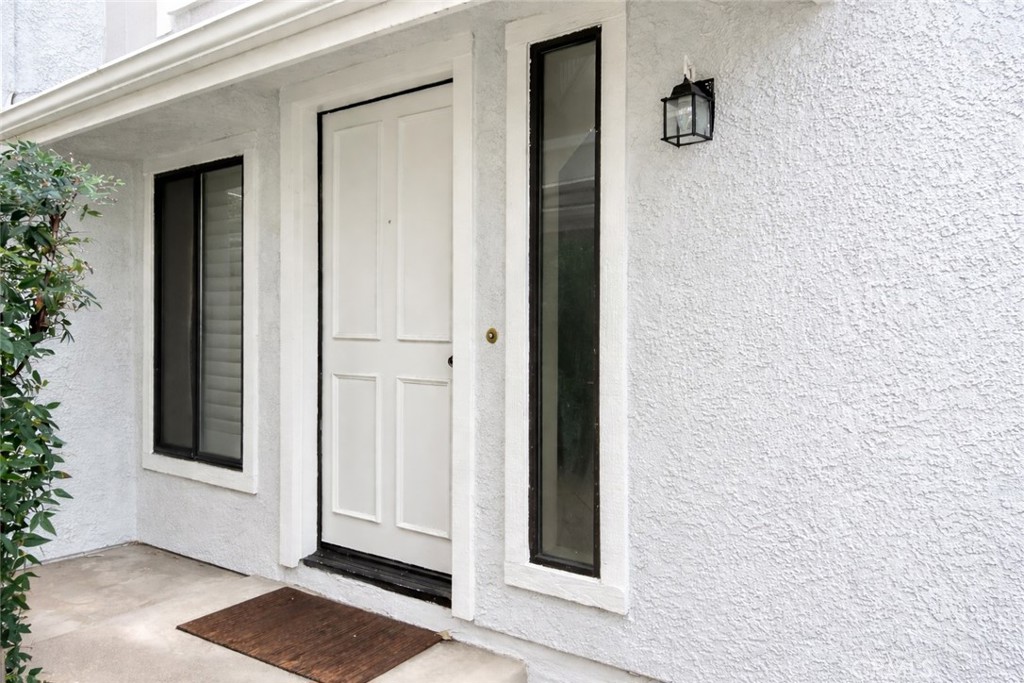 9275 Rancho Park Place Rancho Cucamonga, CA 91730 - Photo 5 of 33 Image has been altered and does not portray the property as it exists today. Certain elements may have been deleted, color, brightness and contrast have been edited.